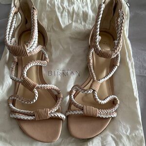 Alexandre Birman- size 38 sandals w back zip. Beige/Cream ☀️🌞🌅🌄🌇